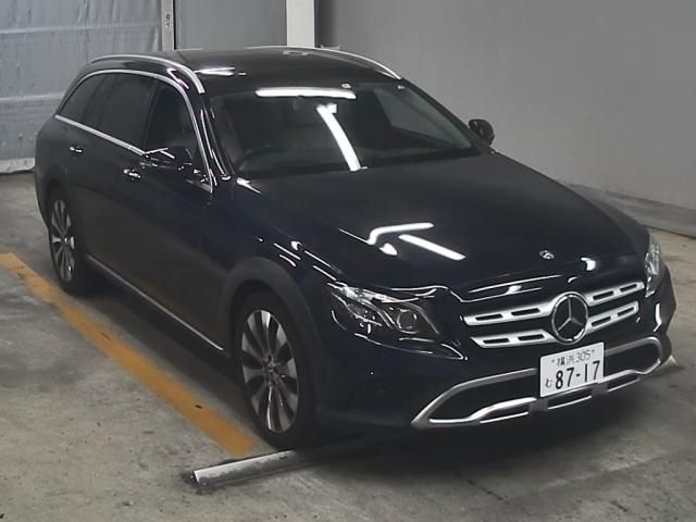 160 MERCEDES BENZ E CLASS WAGON 213217 2018 г. (ZIP Tokyo)